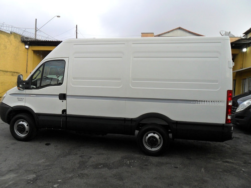 Imagem 4 de 11 de Iveco 35s14 Ano 2011 Furgão Longo Teto Alto