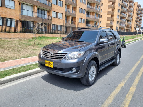 Toyota Fortuner 2.7 4x2