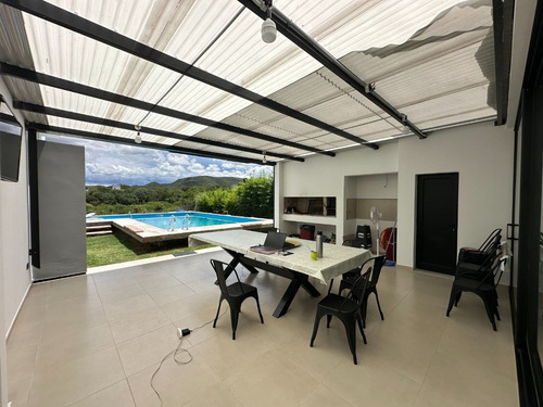 Venta Casa Country Tierralta 3 Dorm Pileta