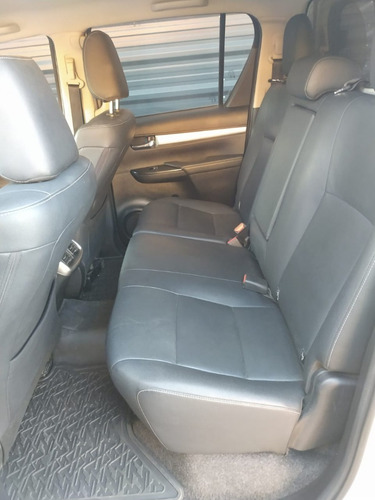 Toyota Hilux 4x4 D/c Srx 2.8 Tdi 6 A/t 2017