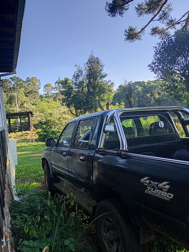 Toyota Hilux 3.0 Srv Cab. Dupla Turbo 4x4 4p