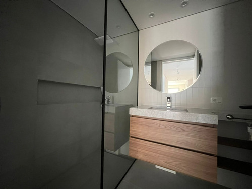 Imagen 6 de 18 de Venta Apartamento 2 Dormitorios Y Escritorio Ciudad Vieja Alma Duc