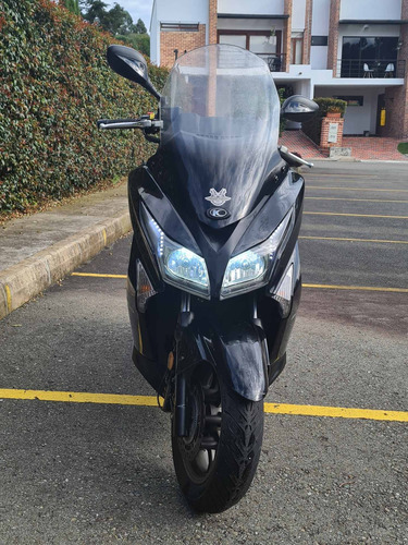Kymco Xtown 300