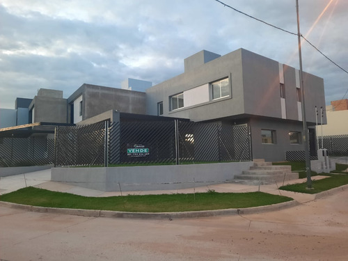 Duplex A La Venta En Costas De Manantiales 