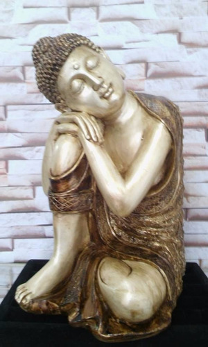 Buda Tailandês Da Felicidade E Riqueza