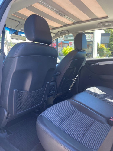 Mercedes B200