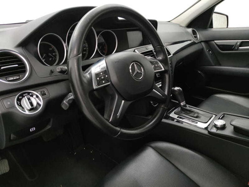 Imagem 8 de 15 de Mercedes-benz C-180 Cgi Classic Special 1.8 16v 156cv Aut 20