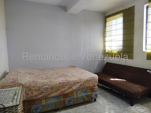 Apartamento En Alquiler, Conjunto Residencial Parque Coropo, Santa Rita 25-17438 Jecg