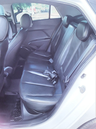Imagem 10 de 10 de Hyundai Hb20s Comfort Plus 1.0 Branco 2015