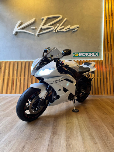 Yamaha R6