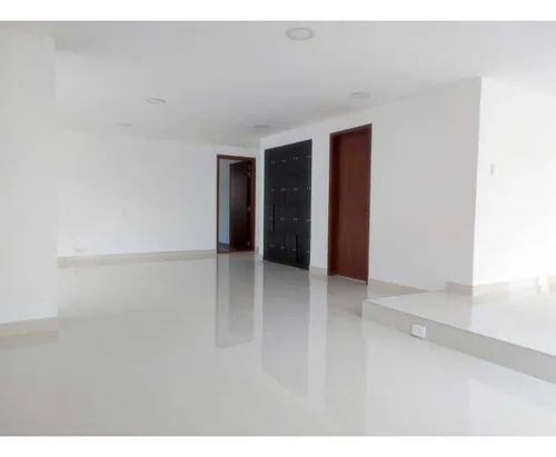 Oficina En Arriendo, Centro Empresarial Av Chile, Bogotá