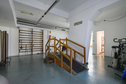 Venta Oficina Multifuncion En Recoleta