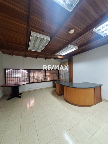 Galpon Para Alamcenamiento Y Produccion, Av. Juan Bautista Arismendi Cod: 1308