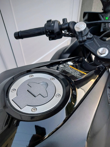 Yamaha R3