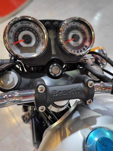 Imagen 4 de 10 de Benelli Imperiale 400 Okm Classic Tamburrino Motos