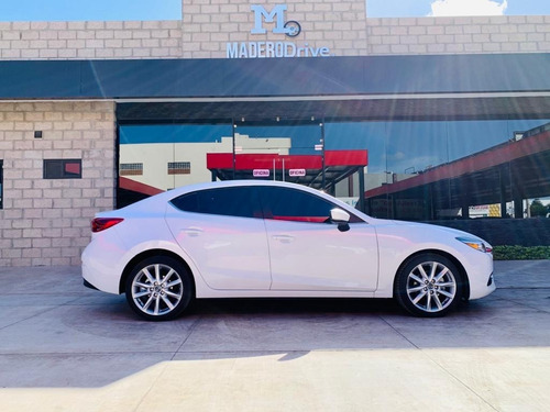 Imagen 4 de 11 de Mazda 3 Modelo 2018