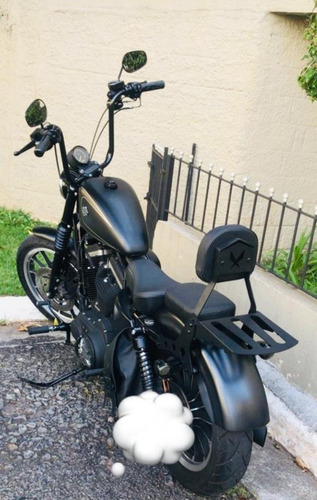 Imagem 2 de 14 de Harley Davidson 883r