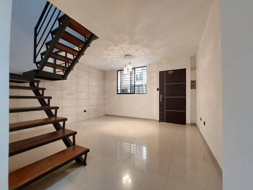 Townhouse O Casa Equipada En Conjunto Cerrado En Tazajal Naguanagua Alb 2