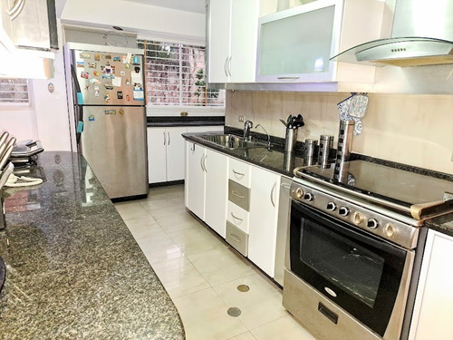 Venta Excelente Apartamento Los Naranjos Con Pozo