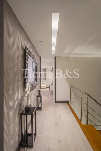 ¡espléndida Casa De Lujo En San Simón: 470m² En Lote De 1720m², 3 Años De Remodelación!