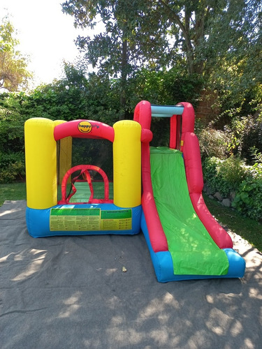 Imagen 1 de 5 de Arriendo Juegos Inflables Y Plaza Blanda