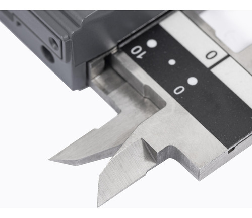 Calibrador Digital Pec Tools 150mm Acero Inoxidable Ip67