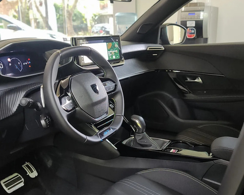 Peugeot 2008 1.0T Gt