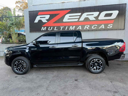 Toyota Hilux 2.8 D-4D TURBO DIESEL CD SRX 4X4 AUTOMÁTICO