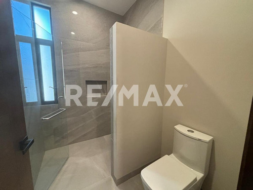 Casa En Venta En Condominio El Campanario Norte