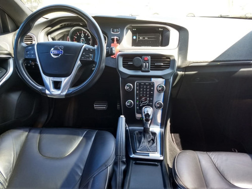 Volvo V40 2.0 T5 R Design Turbo Gasolina 4p Automático