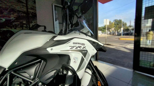 Imagen 9 de 18 de Benelli Trk 502 0km