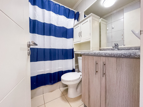 Arriendo Casa De 2 Pisos En Sector Residencial En G Mistral.