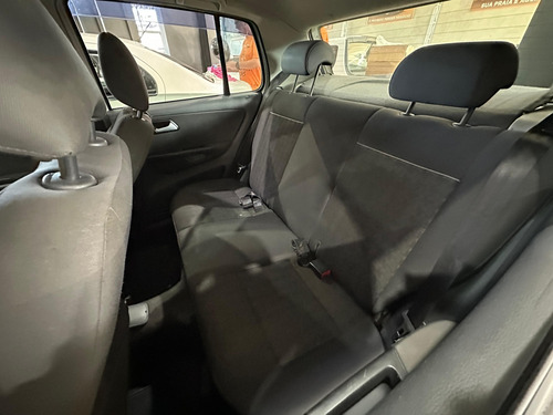 Volkswagen Fox 1.0 MPI COMFORTLINE 12V FLEX 4P MANUAL