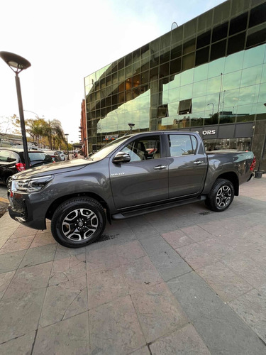 Imagen 8 de 25 de Toyota Hilux 2022 2.8 Cd Srx 177cv 4x4 At Madero Motors