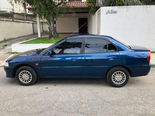 Imagen 10 de 15 de Mitsubishi Signo