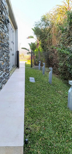 Casa En Alquiler Temporario 4 Dormitorios En Albanueva, Rincón De Milberg, Tigre