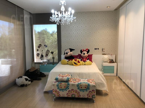 Imagen 17 de 30 de Exclusivo Inmueble Sobre Triple Lote En St. Thomas Canning