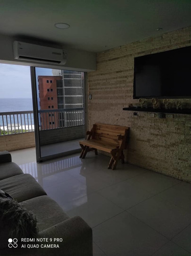 Imagen 7 de 14 de Se Ofrece Apartamento De Totalmente Remodelado