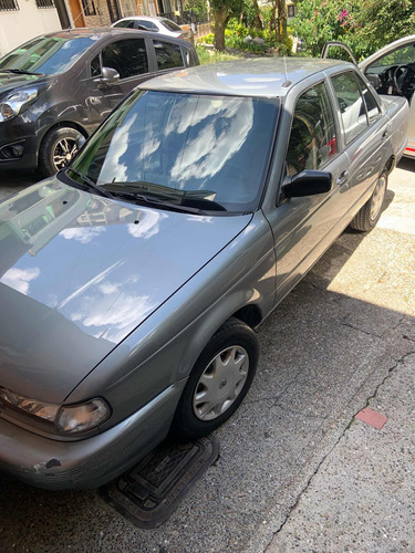 Nissan Sentra 1.6 B13