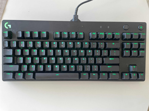 Teclado Logitech Pro