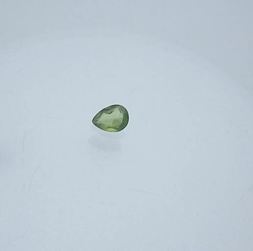 Peridoto 0.830 Cts Gota 6x5 Mm Pedra Preciosa A Verde Translucido Cor Forte Pedra Preciosa Extra Da Bahia Garantia Eterna