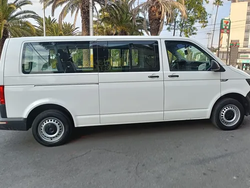 Volkswagen Transporter 2.0 pasajeros mt