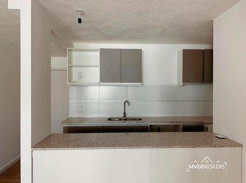 Imagen 13 de 24 de Venta De Apartamento 1 Dormitorio En Centro (montevideo) | Piso 10 | Proximo A 18 De Julio | A Estrenar