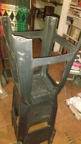 Banquitos De Plástico Apilables