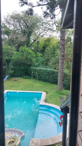 Chalet En Venta En Parque Leloir