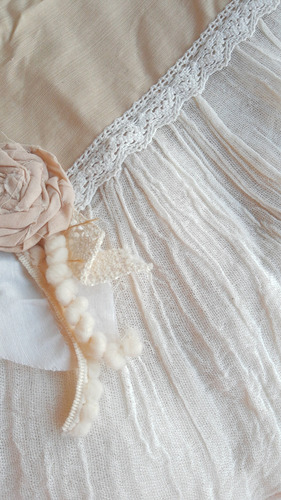 Mantel Rustico Romantico Con Volados Beige Lisa