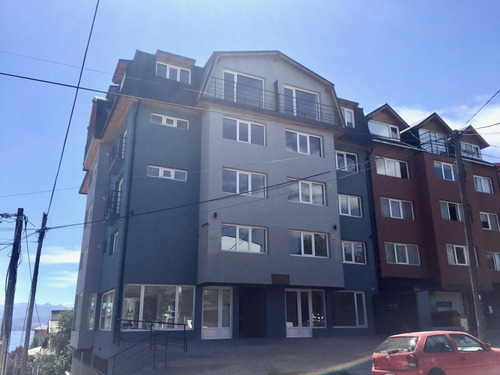 Imagen 17 de 19 de Venta Departamento - Tiscornia Al 300 2do Piso - Centro - Bariloche - Maravillosa Vista Al Lago