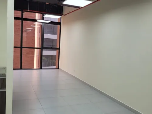 Oficina En Arriendo Ubicada En El Poblado Sector Las Palmas (25007).