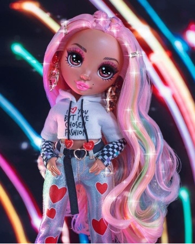 Imagen 8 de 9 de Muñeca Rainbow High Kia Hart Edición Especial