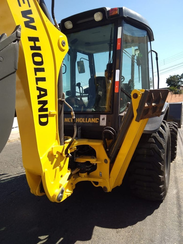 Imagem 3 de 6 de New Holland B95b